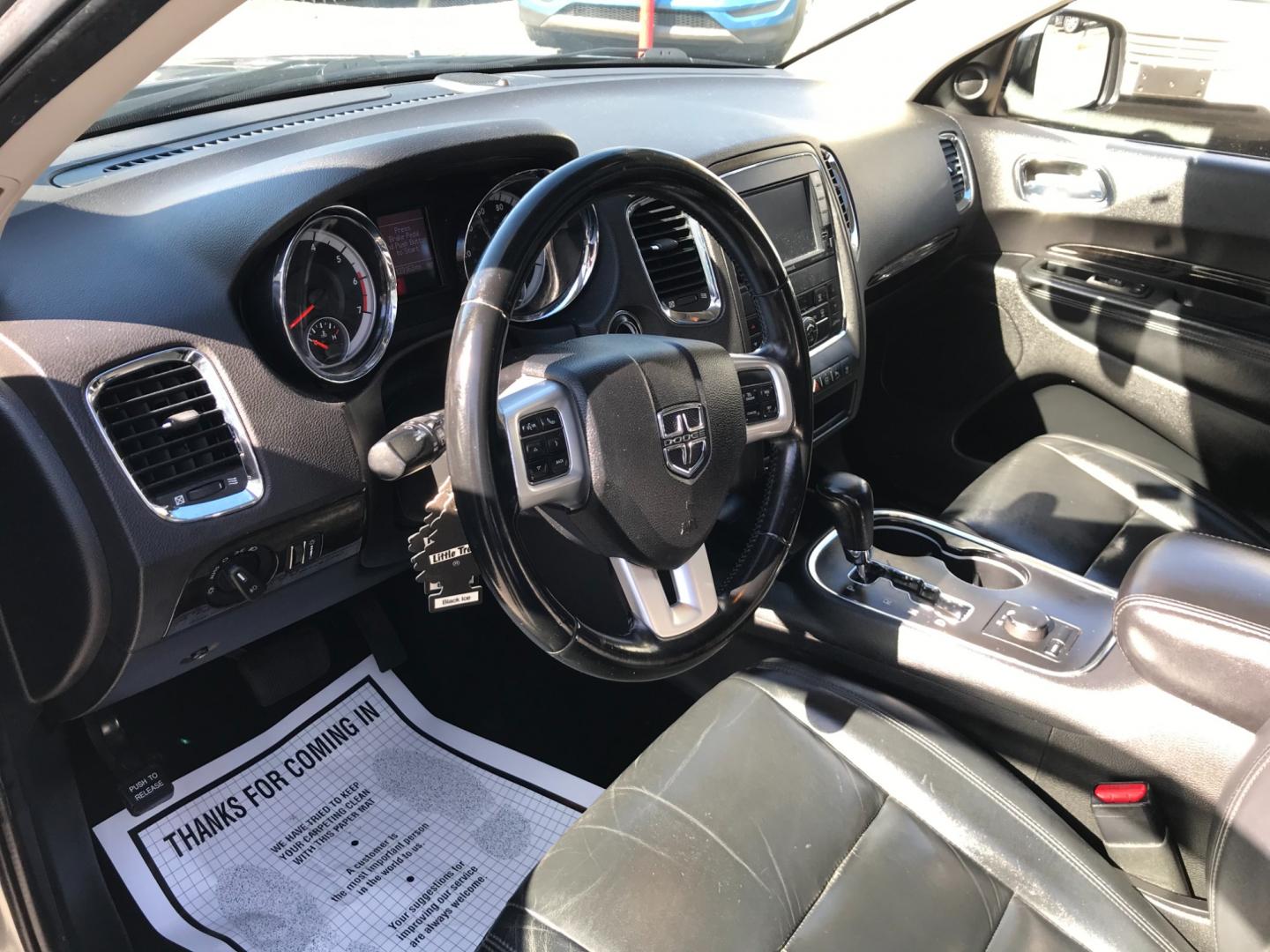 2011 Silver /Black Dodge Durango CREW (1D4SE4GT1BC) with an 5.7 V8 engine, Automatic transmission, located at 577 Chester Pike, Prospect Park, PA, 19076, (610) 237-1015, 39.886154, -75.302338 - Photo#12